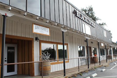 Antique shops in Redwood Valley