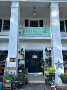 Sadie Green’s Junque & Jewels