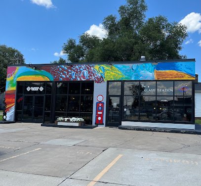 Antique shops in Topeka