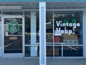 CAPT Cardigan Vintage Heap