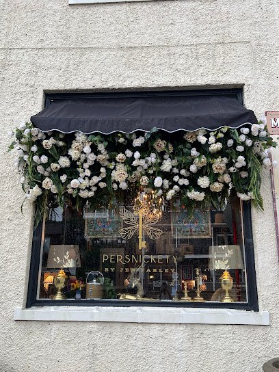 Antique shops in Alton