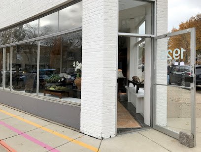 Antique shops in Evanston