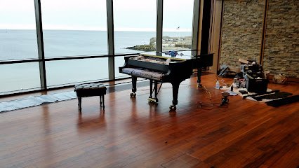 Antique shops in Amesbury