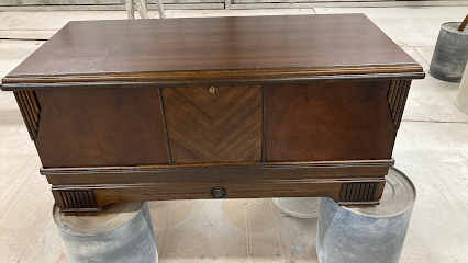 Antique shops in Robinson