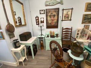 Barnacle Betty’s Antique & Art Emporium – Cape Cod, Memorabilia, Nautical, Collectibles, Vinyl Records!
