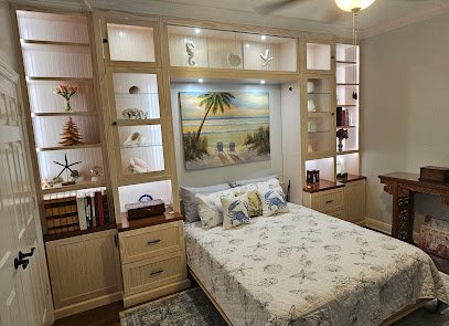 Antique shops in Vero Beach