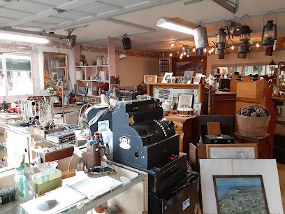 Antique shops in Palmer