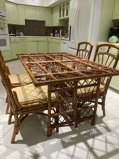 Antique shops in Delray Beach