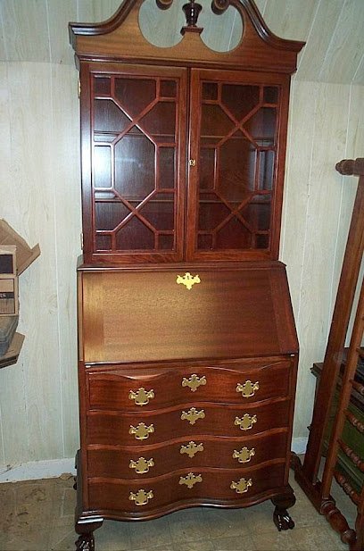 Antique shops in Bel Air