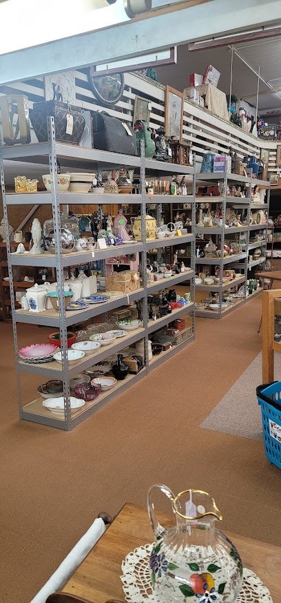 Antique shops in Smith Center