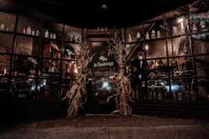 RokMader Vintage & Antiques