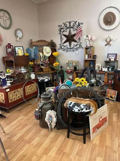 Antique shops in Grand Coulee
