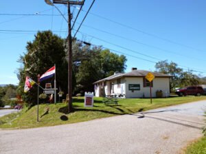 Doreen’s Antiques