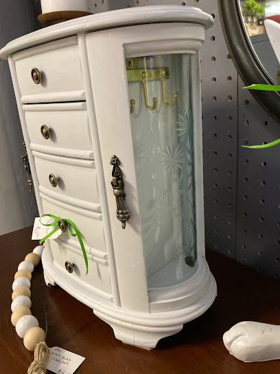 Antique shops in Denison