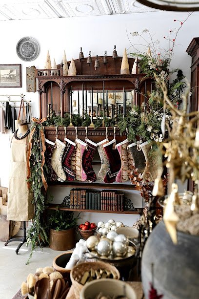 Antique shops in Santa Clarita