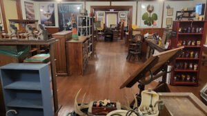 Columbia Art & Antiques