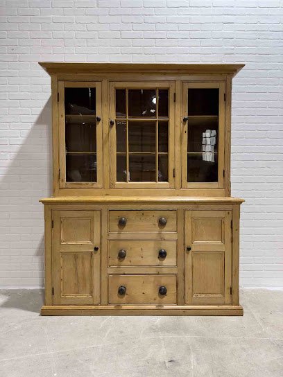 Antique shops in Elk Rapids