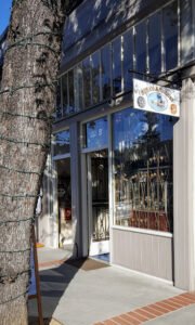 SINA’S ANTIQUES AND FINE ARTS