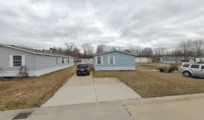 Antique shops in Clay Township