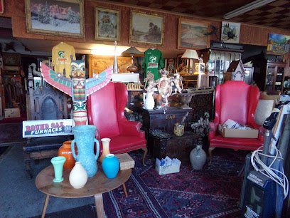 Antique shops in Plainwell