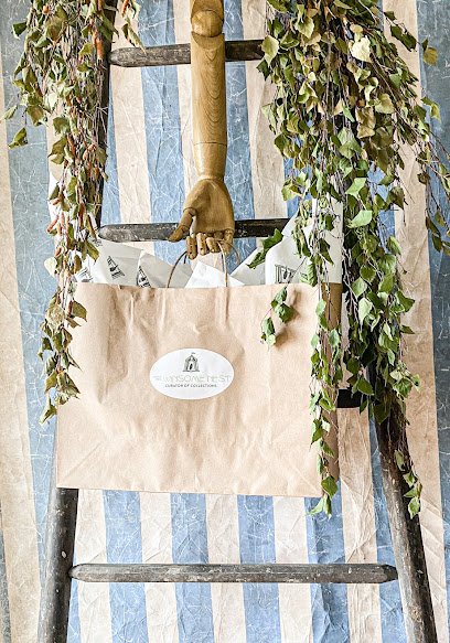 Antique shops in Walnut Grove