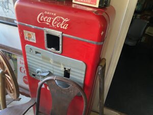 Rusty Relics Antiques & Collectibles LLC