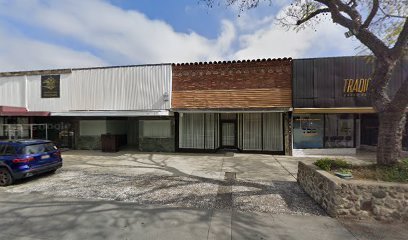 Antique shops in Pomona