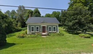 Craftsbury Village Antiques- open late May to Oct.