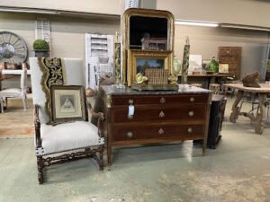 Maison de France Antiques