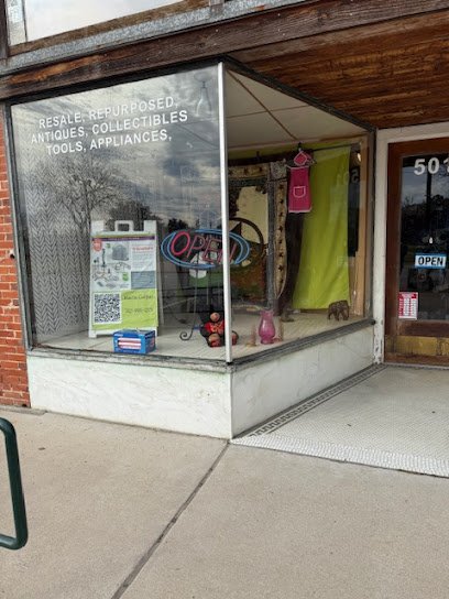 Antique shops in Luling