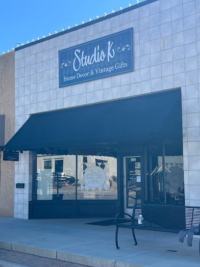 Antique shops in Levelland