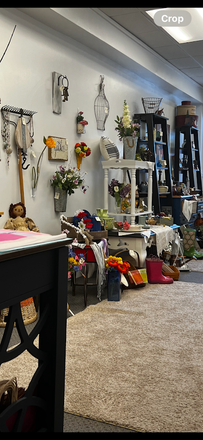 Antique shops in Mora