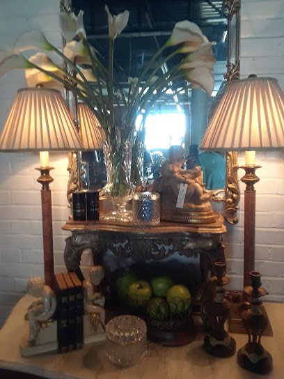 Antique shops in Little Rock