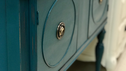 Willow Tree Furniture Company