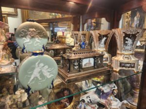 Sakai Antiques
