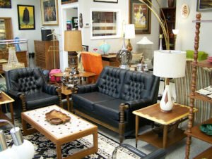 Vintiques LLC