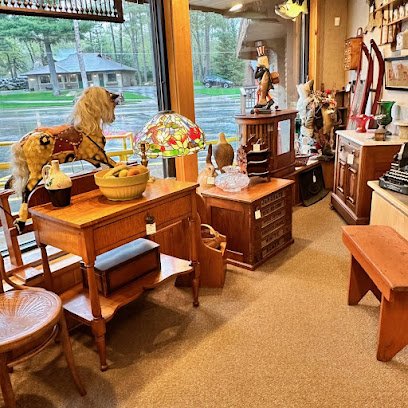 Antique shops in Manitowish Waters