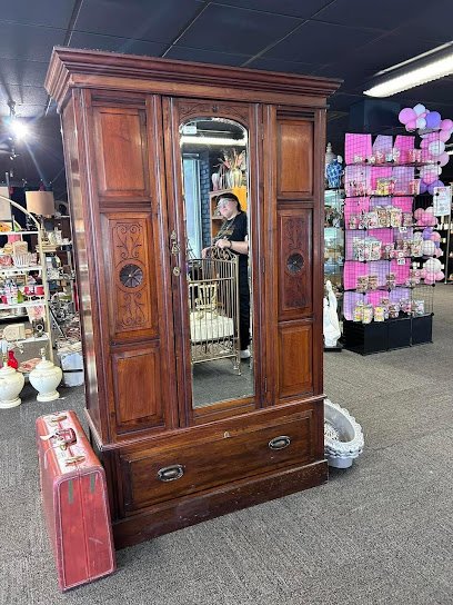 Antique shops in Slidell