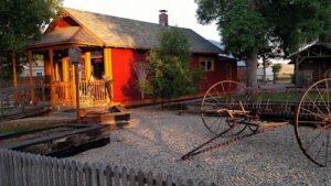 Minnie Van Winkles Antiques