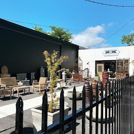 Antique shops in Homewood