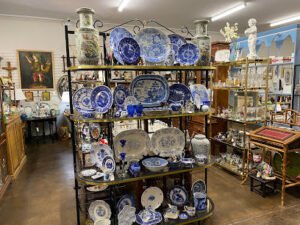 Vintage Chick Antiques