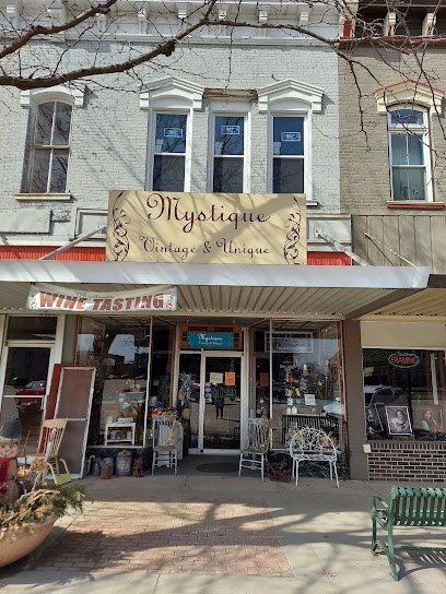 Mystique Vintage & Unique / Nonna’s Bakery