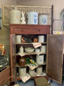 The Lilac – Antique and Vintage Shoppe