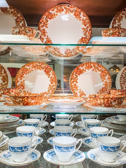 Antique shops in Gloucester Point