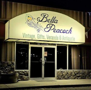 Bella Peacock Vintage, Veranda, Gift & Antiqurie