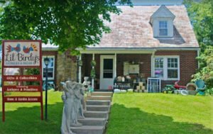 Lil Birdy’s Antiques & Decor