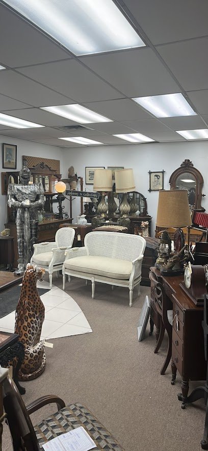 Antique shops in Englishtown
