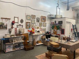 Anna’s European Antiques